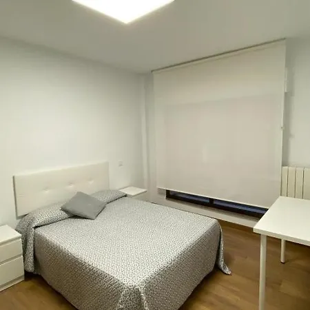 Piso Nuevo Bien Situado En Apartment