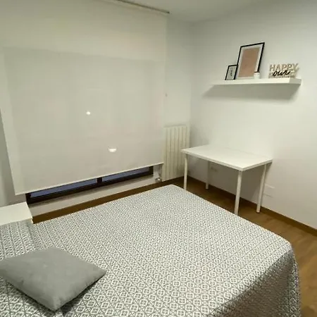 Piso Nuevo Bien Situado En *