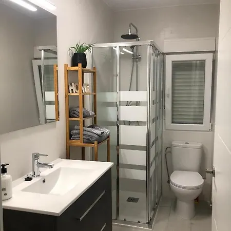 Piso Nuevo Bien Situado En 아파트